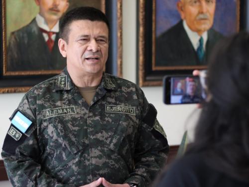 ac12b1b0 0dab 4006 a6c5 00853778212a