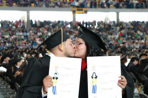 5cafa75d 11b2 44bf a5c1 c7cee5484f3b