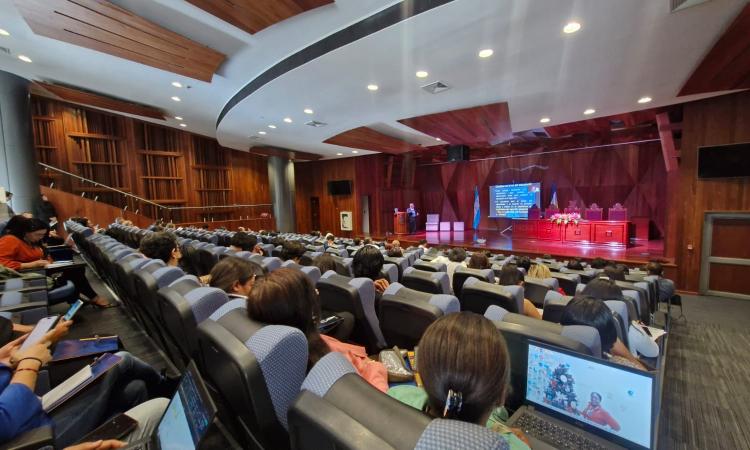 Plantean nuevos retos y estrategias en Foro de innovación curricular, sostenibilidad e IA