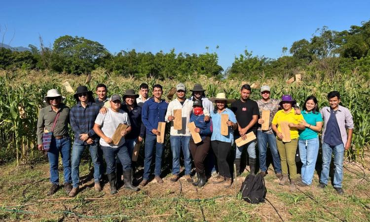 Estudiantes de todo el país podrán optar a beca habitacional en UNAH Campus Atlántida