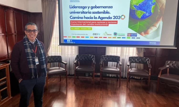 Rector de la UNAH participa en programa internacional de liderazgo y gobernanza universitaria sostenible