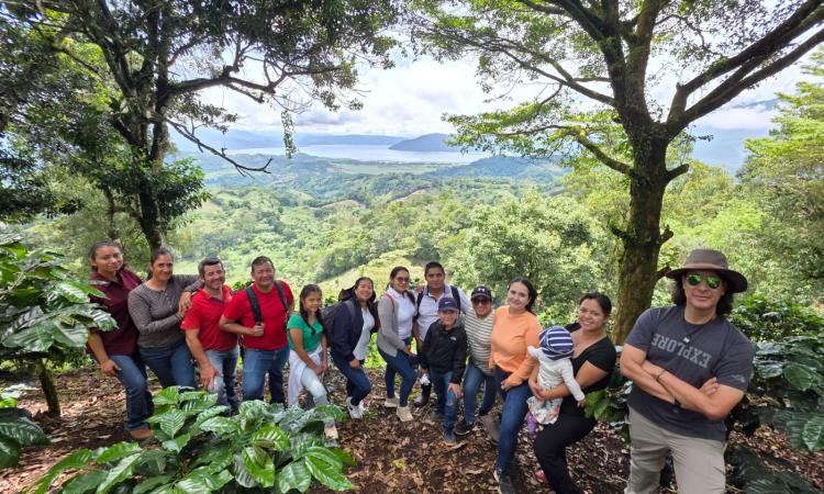 Docente de la UNAH lidera expedición multidisciplinaria en región del Lago de Yojoa 