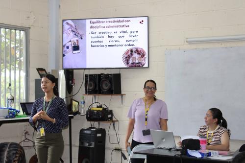 558176308 1619903546121553 942816024321011472 n