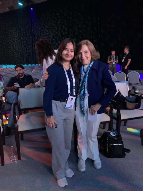 a8d220aa 6f63 4979 a652 15485df4ad3b