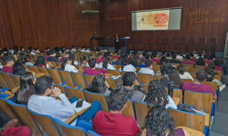 Diabetes mellitus: Departamento de Fisiología realiza jornada científica para su tratamiento y prevención