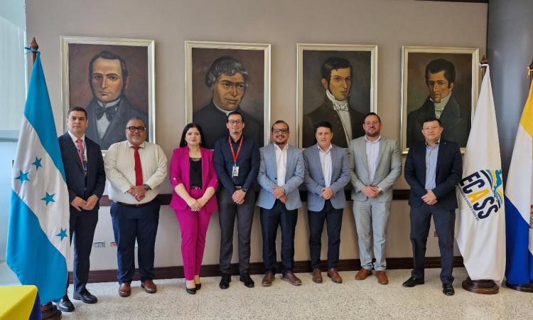 UNAH y ECASS fortalecen la formación en seguridad social de los institutos de previsión públicos