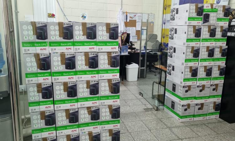 Campus de Yoro y Olancho reciben equipo para fortalecer la tecnología y seguridad