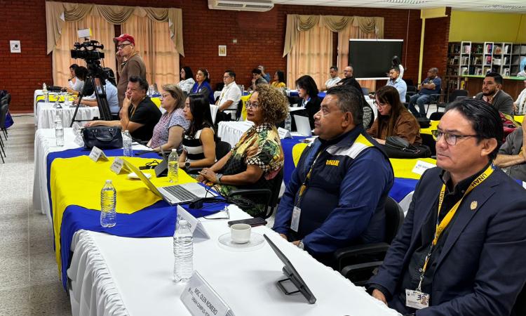 Consejo Universitario aprobó rediseños curriculares y conoció informes de gestión