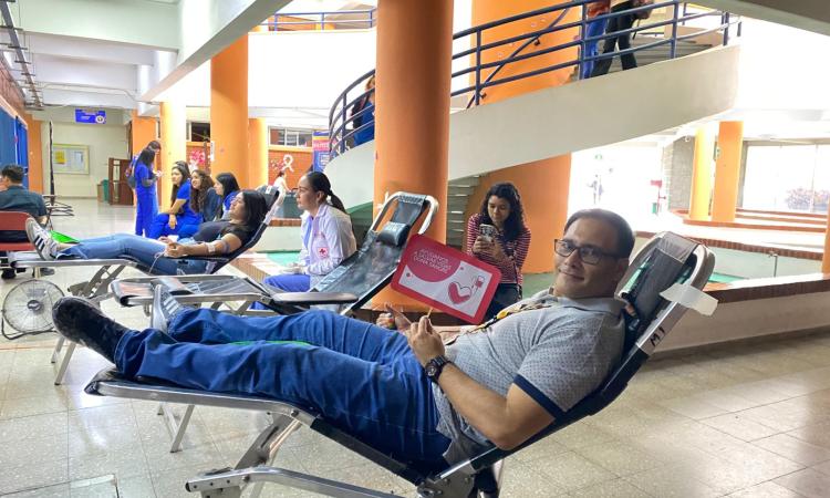 Jornada de donación de sangre en la UNAH: una gota que salva vidas
