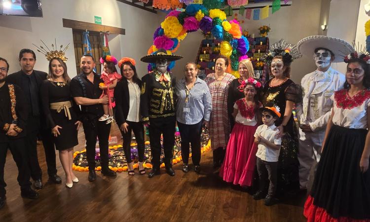 Embajada de México en Honduras inauguró el altar del Día de los Muertos en el Paraninfo Universitario