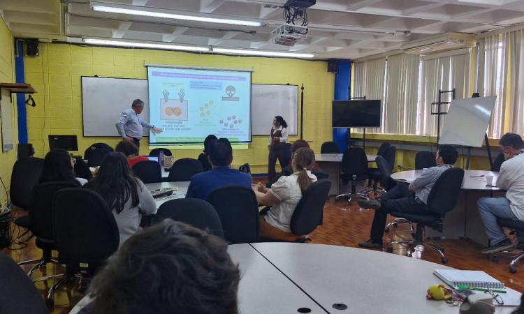 La UNAH fortalece la internacionalización del conocimiento con la visita del científico francés Pascal Pineau