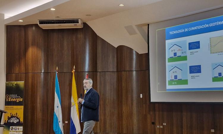 Conmemoran el Día Mundial de la Ciencia con jornada académica sobre investigación y bienestar común