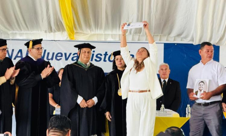 UNAH Campus Comayagua gradúa 126 estudiantes y entrega un título póstumo