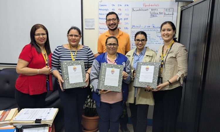 Carrera de Periodismo se actualizará con IA, datos y multimedia, en su nuevo rediseño