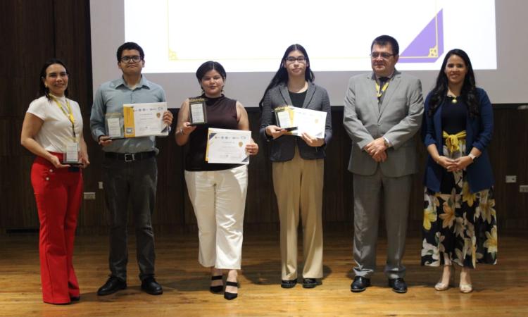 Cuatro estudiantes galardonados por ensayos de Derechos Humanos con enfoque de género