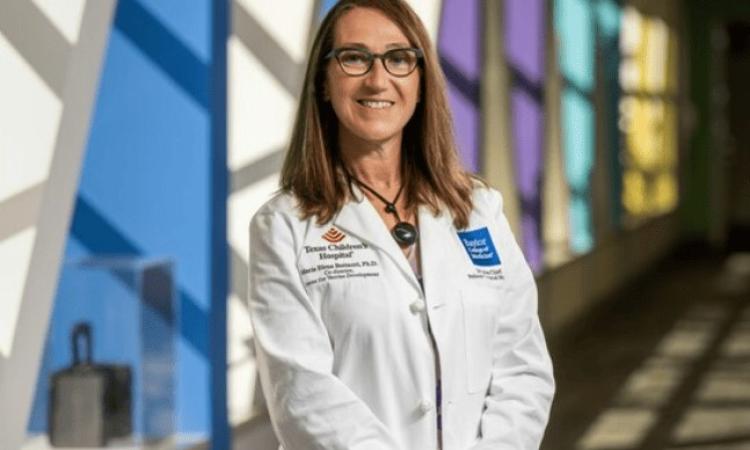 María Elena Bottazzi: "La UNAH es la puerta de mis raíces, no estaría donde estoy sin sus cimientos"