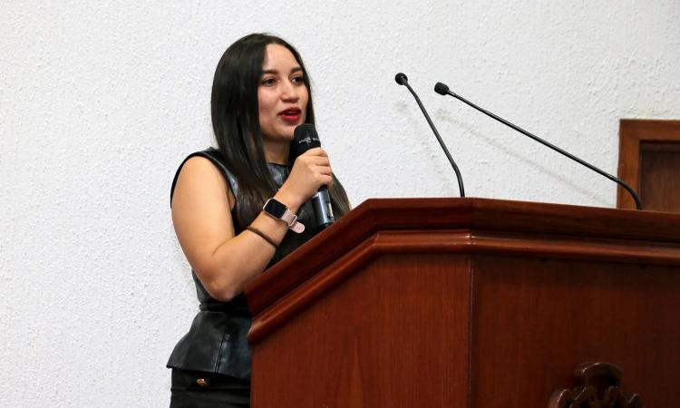 Universidad mexicana otorga a microbióloga de la UNAH premio a Mejor Tesis Doctoral