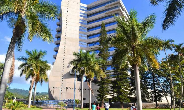 UNAH valora positivamente iniciativa del Congreso para ampliar su presencia en nuevos departamentos