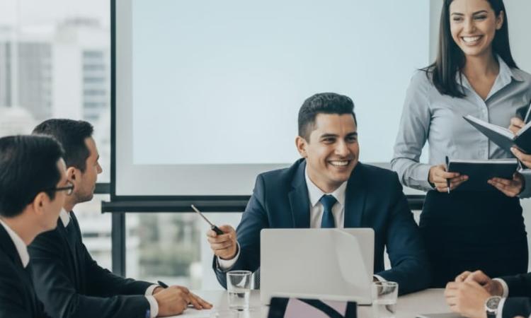 Posface y UNAH-BTC ofrecen curso ejecutivo para fortalecer la relación entre empresas y clientes