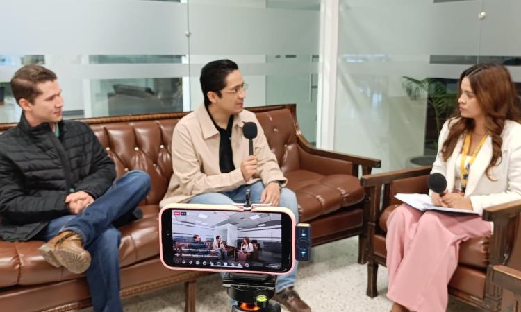 UNAH recibe la visita de docente e investigador mexicano