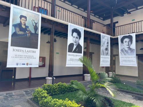 Mujeres insignes de HN 1