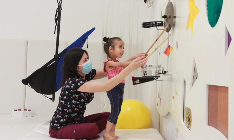 Rehabilitación de calidad a bajo costo: el aporte social del CDIBIR de la UNAH