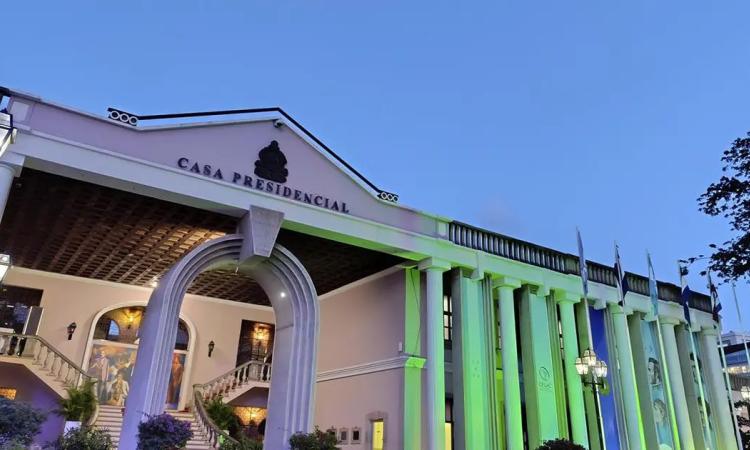 UNAH analiza primeros 40 días de la gestión del presidente Nasry Asfura