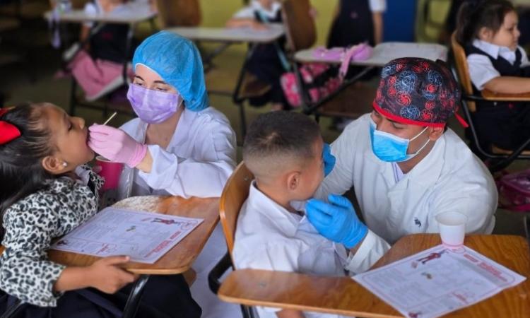 Con apoyo de aliados estratégicos, la UNAH ofrece brigadas odontológicas para transformar la salud bucal de Honduras