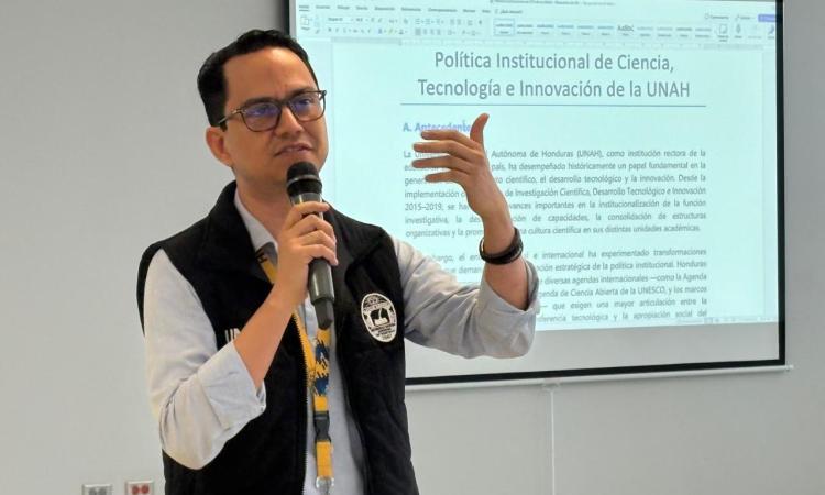 Nueva política de investigación de la UNAH busca transformar el impacto social aplicando enfoque de misiones, pionero en el país