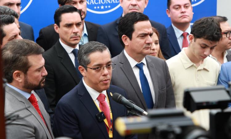 UNAH asegura presupuesto de 7,753 millones tras acuerdo con comisión del Congreso Nacional