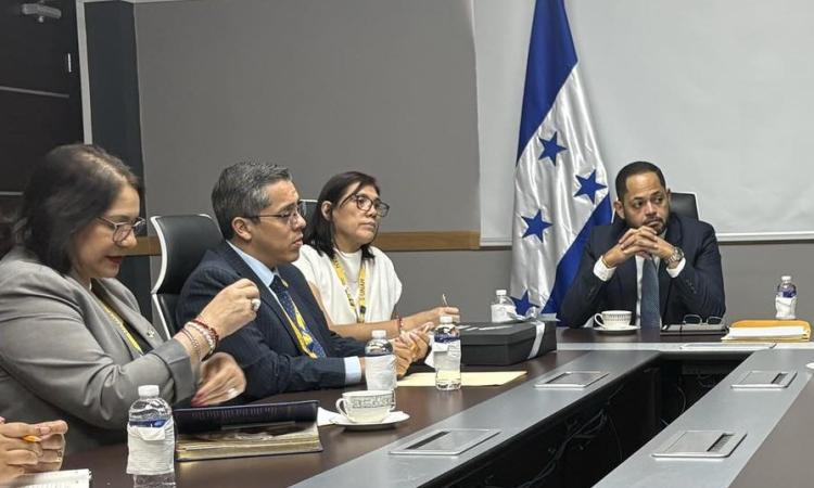 UNAH y Ministerio Público acuerdan alianza estratégica para la formación especializada de fiscales