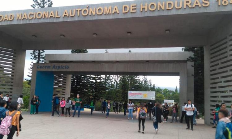 Autoridades de la UNAH coordinan acciones académicas y administrativas con directores de campus regionales