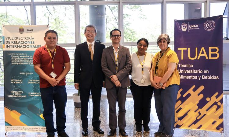La UNAH fortalece vínculos internacionales con visita oficial de la Embajada del Japón al TUAB