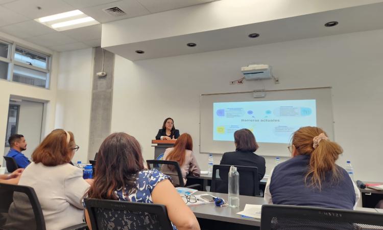 UNAH y Acnur impulsan taller para superar barreras de acceso a la educación superior de refugiados