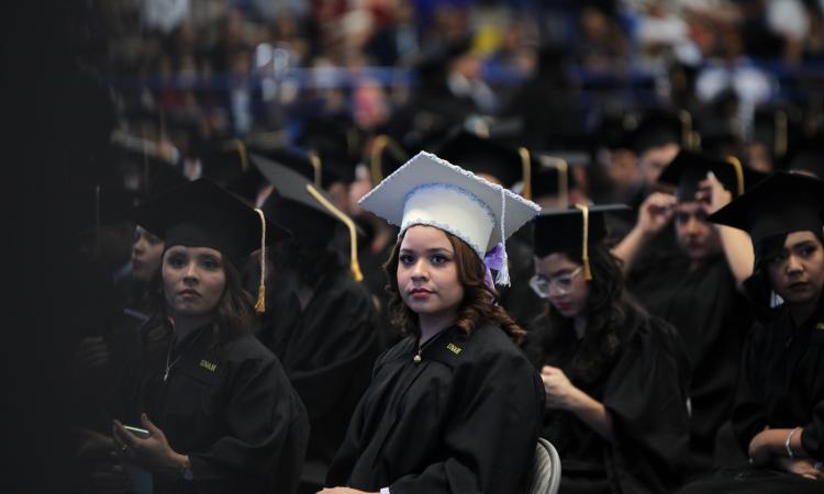 En cinco años la UNAH ha entregado al país más de 51 mil profesionales  