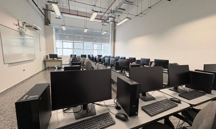 Fortalecen infraestructura digital de la UNAH con cuatro nuevos laboratorios en el Edificio 1847