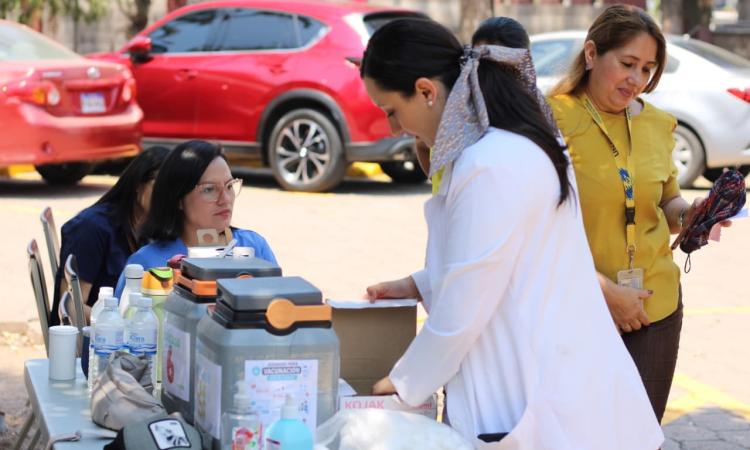 Jornada de salud en la UNAH beneficia a comunidad universitaria con servicios médicos preventivos