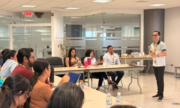 VRI impulsa nueva estrategia para fortalecer la proyección internacional de la UNAH