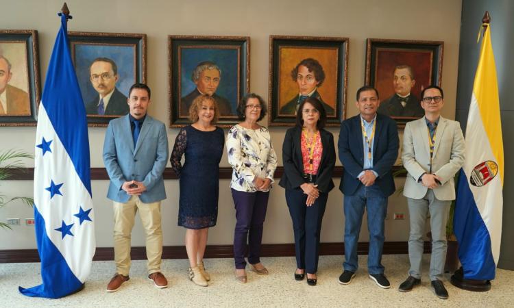 La UNAH fortalece su prestigio académico con más carreras acreditadas internacionalmente