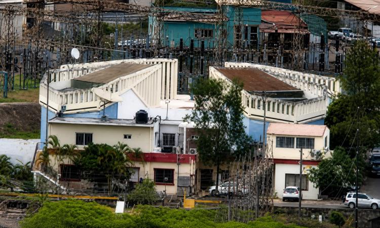 Pérdidas, deudas y falta de inversión amenazan la sostenibilidad en el sistema eléctrico en Honduras