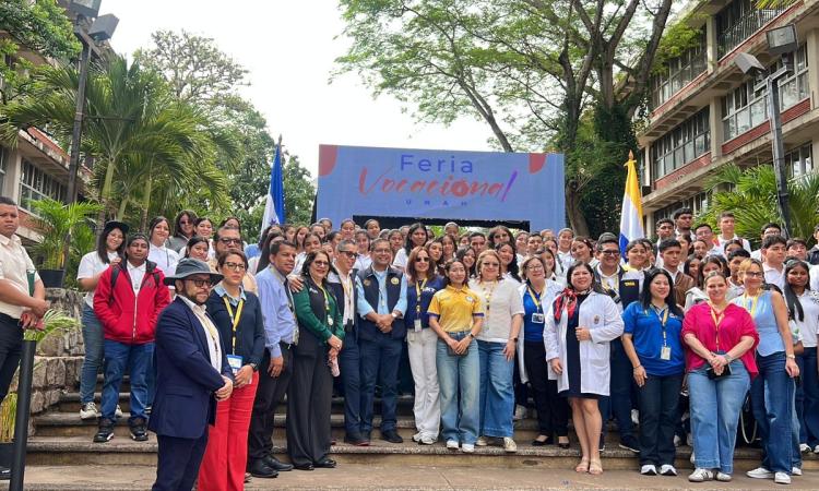 La UNAH abre sus puertas a miles de jóvenes en su Feria Vocacional 2026