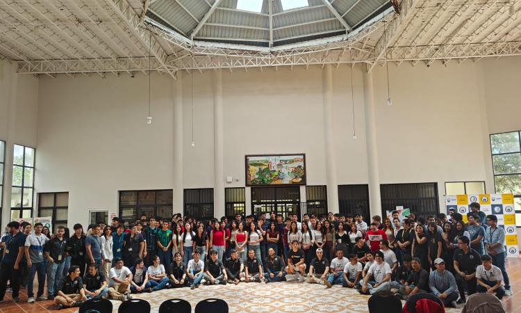 Estudiantes de UNAH Campus Copán reciben  taller y cursos de desarrolladores de Google Development