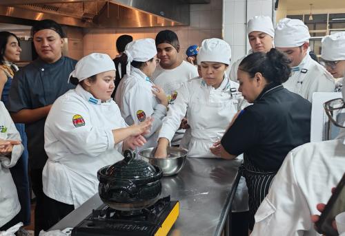 Taller de comida tradicional japonesa 7