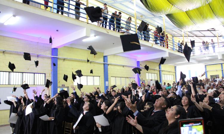 UNAH Campus El Paraíso gradúa a 72 nuevos profesionales y alcanza la cifra de 1,391 egresados desde su fundación