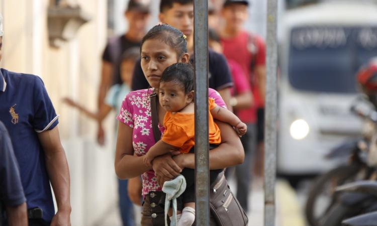 Estudio revela que el género, la etnicidad y la ruralidad actúan como "candados" para el avance laboral en Honduras