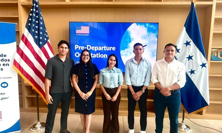 Orgullo UNAH: jóvenes universitarios se capacitarán en excelencia y liderazgo en Estado Unidos