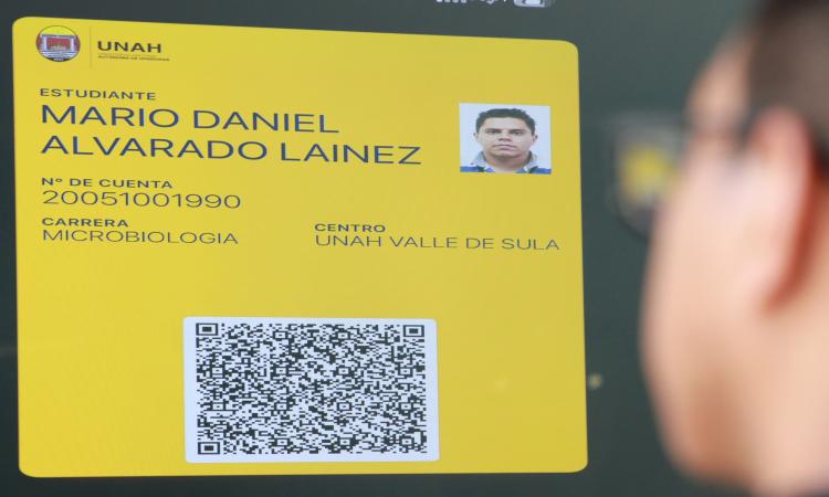 UNAH orienta a estudiantes sobre el uso seguro del carné digital