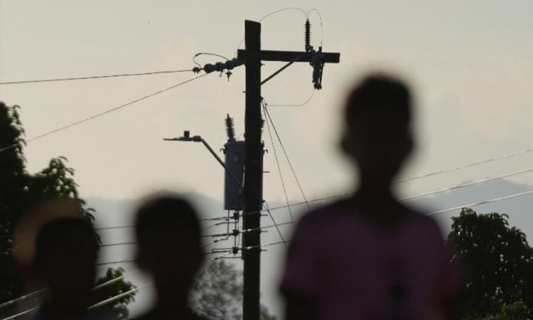 Reforma eléctrica en Honduras: entre el saneamiento financiero y las alertas por una eventual privatización