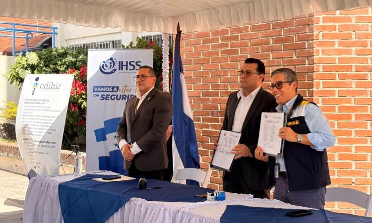 UNAH y IHSS firman convenio que beneficiará a miles de derechohabientes