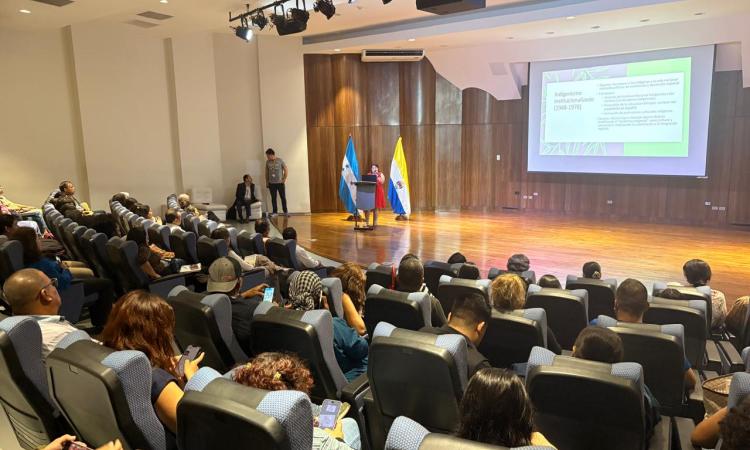 Facultad de Ciencias Sociales y RUDI impulsan conferencia sobre educación intercultural